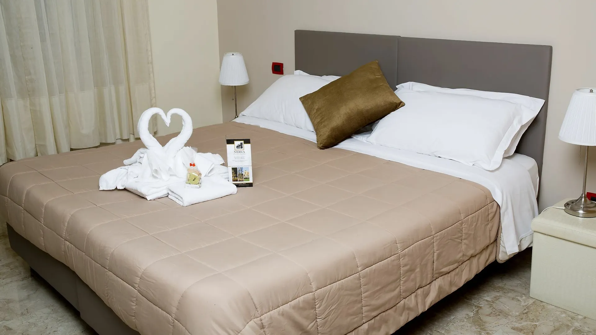 *** בית הארחה רומא Nerva Accomodation Cavour איטליה